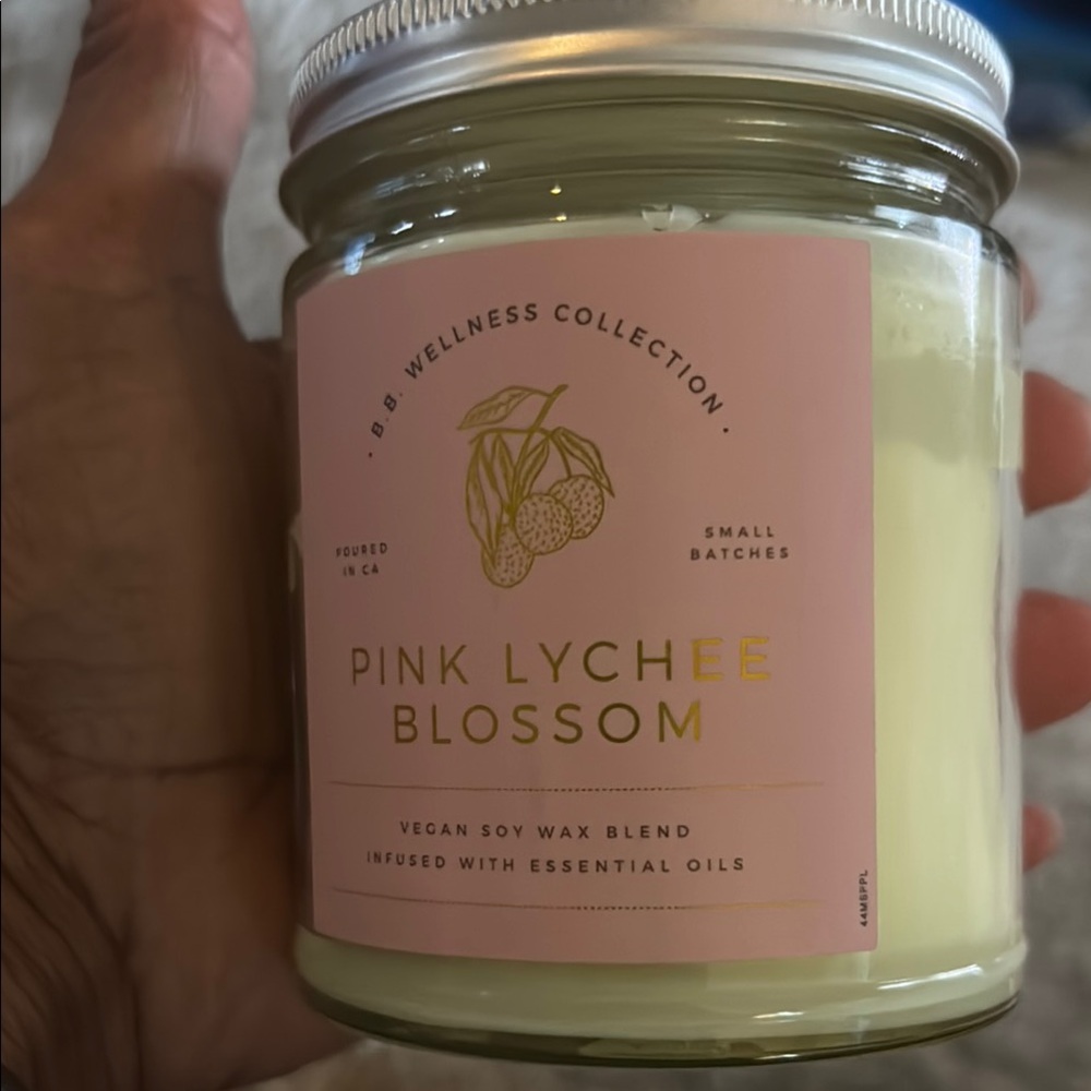 Pink Lychee Blossom Candle6.5 oz🥳🥳❌❌